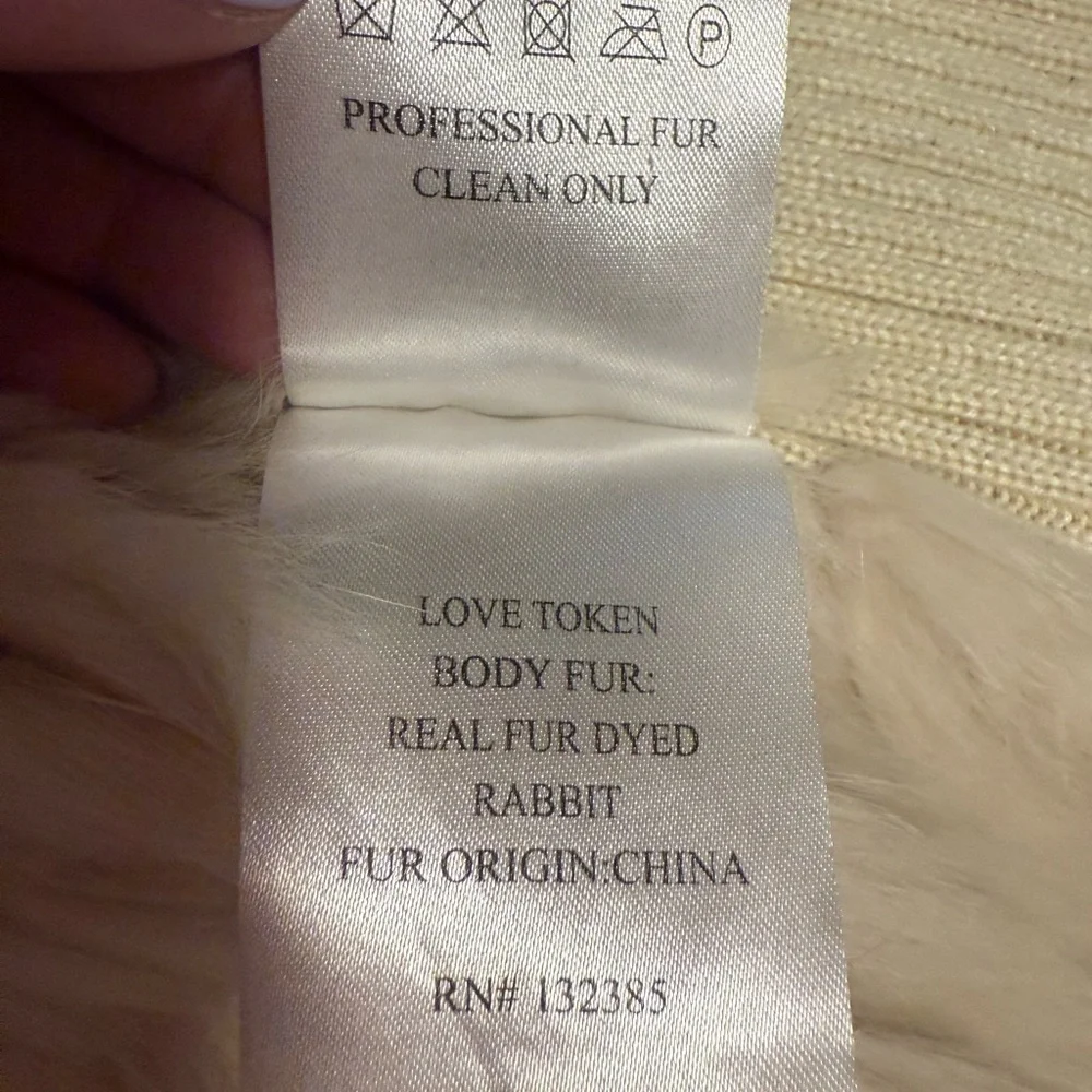 Love Token Cream Rabbit Fur Vest Large - Picture 6 of 10